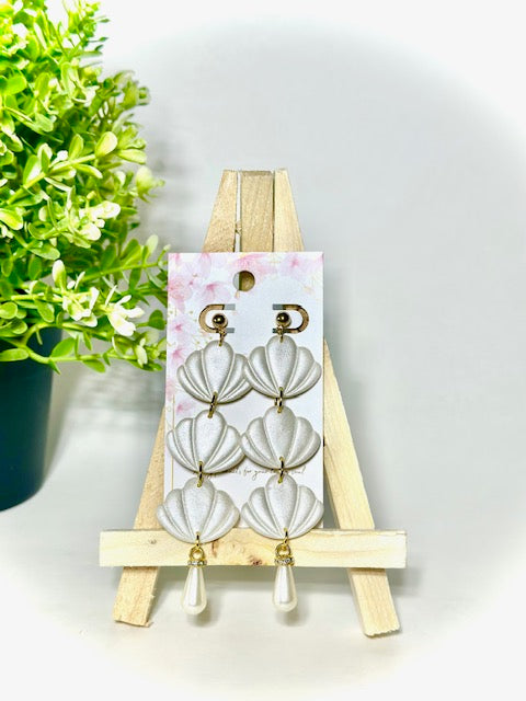 Triple Sea Shell Dangle Earrings-White