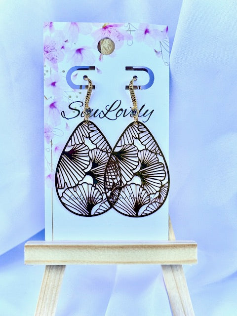 Gold Gingko Oval Earrings